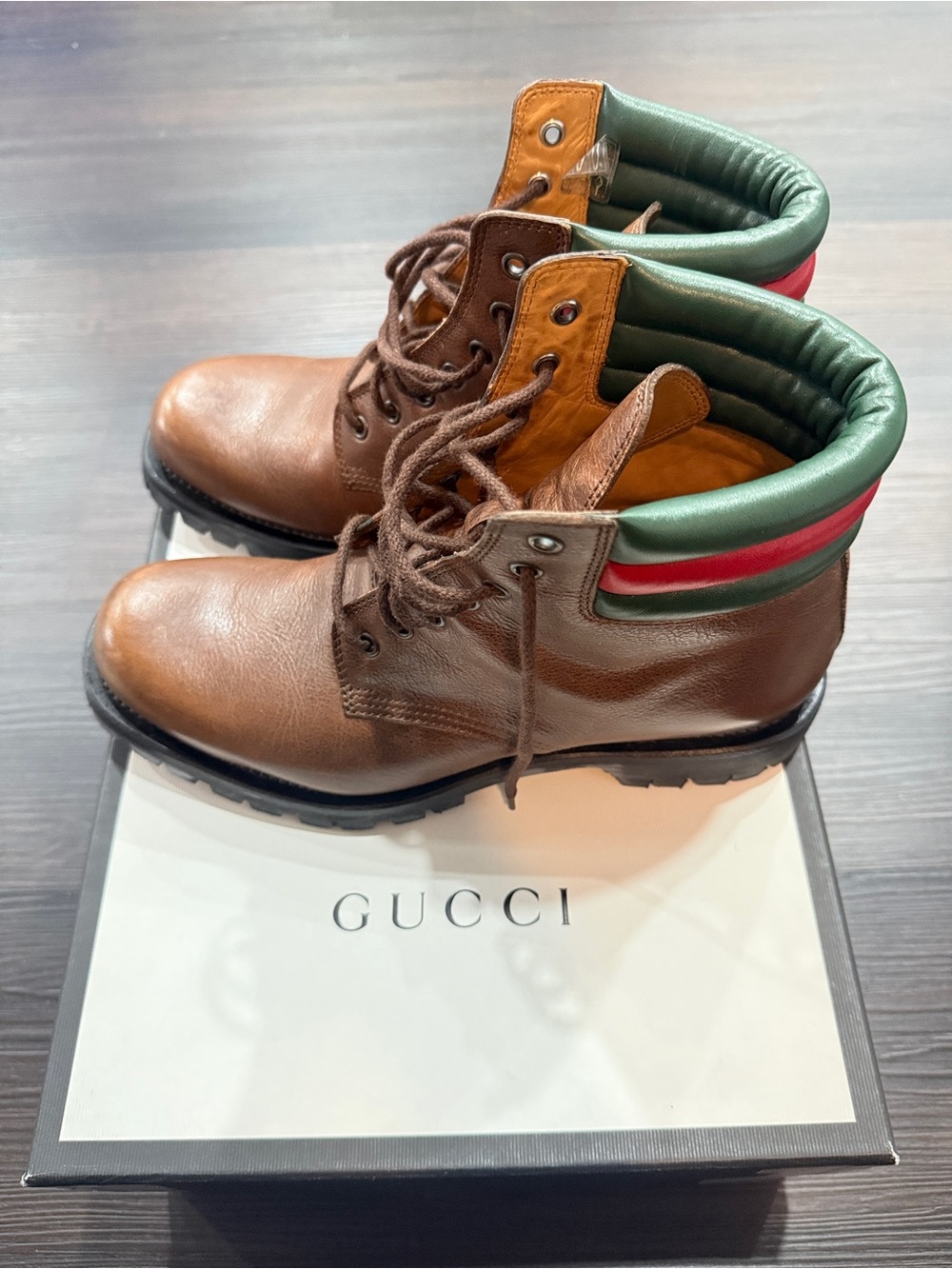 Gucci Brown Leather Ankle Boots with Green and Red Collar